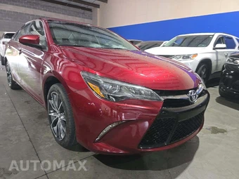 2017 Toyota Camry XSE - miniatura 4