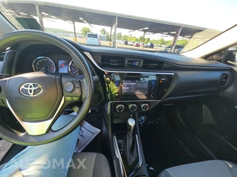 2017 Toyota Corolla 50th Anniversary Special Edition Sedan - miniatura 11