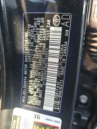 2017 Toyota Corolla 50th Anniversary Special Edition Sedan - miniatura 14