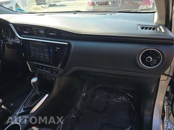 2017 Toyota Corolla 50th Anniversary Special Edition Sedan - miniatura 19
