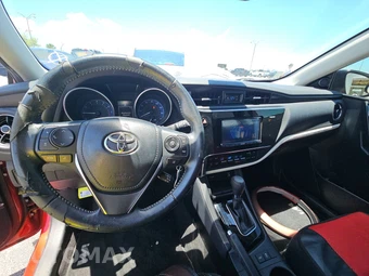 2017 Toyota Corolla iM Hatchback - miniatura 11