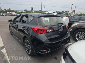 2017 Toyota Corolla iM Hatchback - miniatura 2