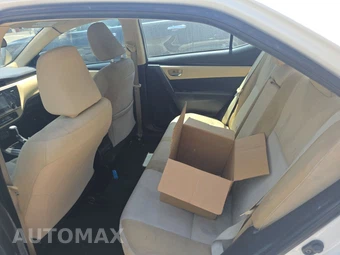 2017 Toyota Corolla LE Eco Sedan – miniatura 13