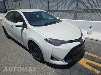 2017 Toyota Corolla LE Eco Sedan – miniatura 3