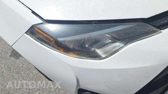 2017 Toyota Corolla LE Eco Sedan – miniatura 39