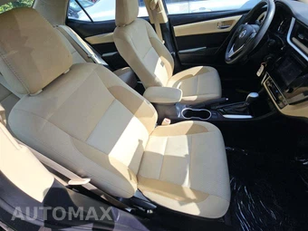 2017 Toyota Corolla LE Sedan - miniatura 18