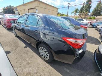 2017 Toyota Corolla LE Sedan - miniatura 2
