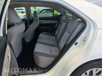 2017 Toyota Corolla LE Sedan – miniatura 13