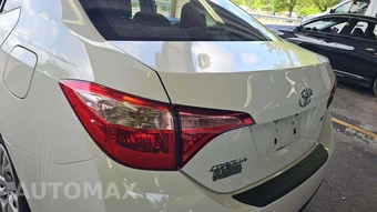 2017 Toyota Corolla LE Sedan – miniatura 19