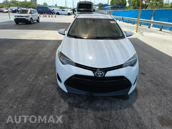 2017 Toyota Corolla LE Sedan – miniatura 2
