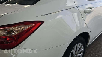 2017 Toyota Corolla LE Sedan – miniatura 23