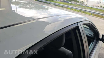 2017 Toyota Corolla LE Sedan – miniatura 26