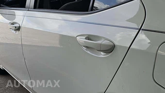 2017 Toyota Corolla LE Sedan – miniatura 29