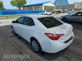 2017 Toyota Corolla LE Sedan – miniatura 6