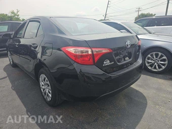 2017 Toyota Corolla LE Sedan - miniatura 2