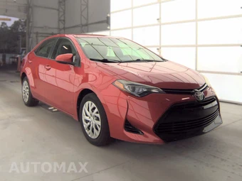 2017 Toyota Corolla LE Sedan – miniatura 3