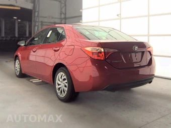 2017 Toyota Corolla LE Sedan – miniatura 6