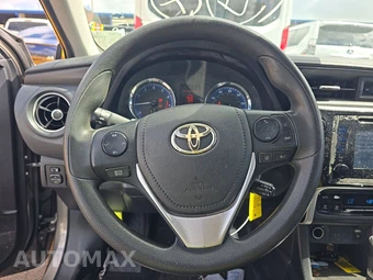 2017 Toyota Corolla LE Sedan - miniatura 10