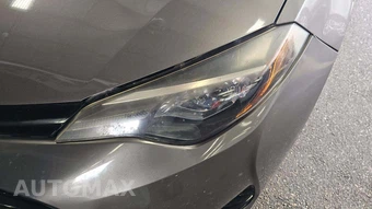 2017 Toyota Corolla LE Sedan - miniatura 20