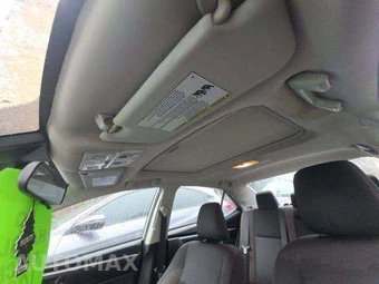 2017 Toyota Corolla LE Sedan - miniatura 11
