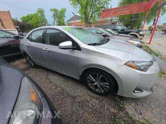 2017 Toyota Corolla LE Sedan - miniatura 4