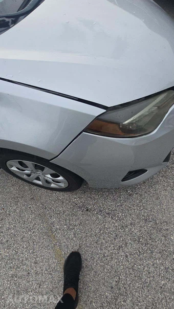 2017 Toyota Corolla LE Sedan – miniatura 18
