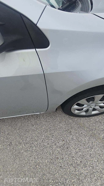 2017 Toyota Corolla LE Sedan – miniatura 27