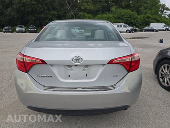 2017 Toyota Corolla LE Sedan – miniatura 5