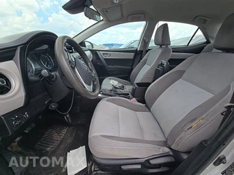 2017 Toyota Corolla LE Sedan – miniatura 7