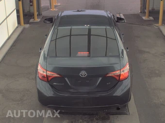 2017 Toyota Corolla LE Sedan – miniatura 6