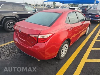 2017 Toyota Corolla LE Sedan – miniatura 4