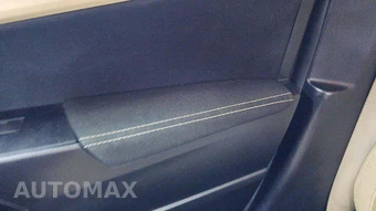 2017 Toyota Corolla LE Sedan – miniatura 19
