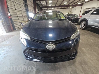 2017 Toyota Corolla LE Sedan – miniatura 2
