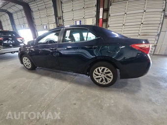 2017 Toyota Corolla LE Sedan – miniatura 6