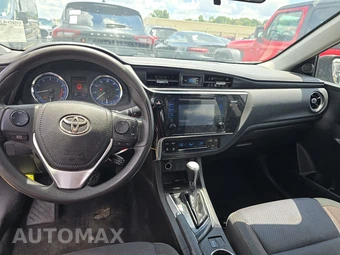 2017 Toyota Corolla LE Sedan – miniatura 13