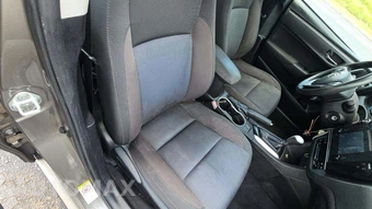 2017 Toyota Corolla LE Sedan – miniatura 25