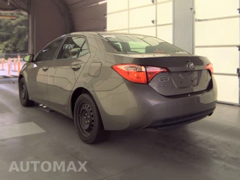 2017 Toyota Corolla LE Sedan – miniatura 6