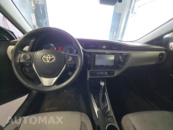 2017 Toyota Corolla LE Sedan - miniatura 11