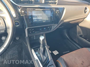2017 Toyota Corolla SE Sedan – miniatura 11