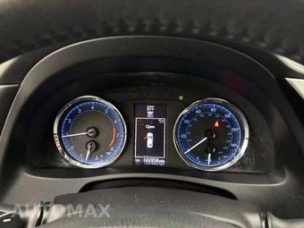 2017 Toyota Corolla SE Sedan - miniatura 12