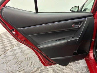 2017 Toyota Corolla SE Sedan - miniatura 24