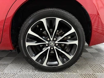 2017 Toyota Corolla SE Sedan - miniatura 36