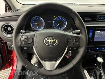 2017 Toyota Corolla SE Sedan - miniatura 9