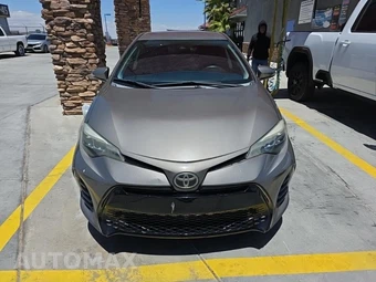 2017 Toyota Corolla SE Sedan – miniatura 2