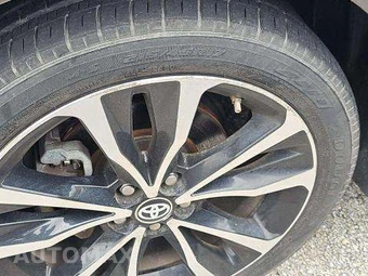 2017 Toyota Corolla SE Sedan – miniatura 25