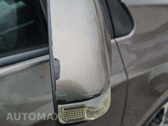2017 Toyota Corolla SE Sedan – miniatura 38