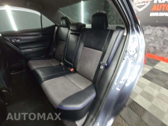2017 Toyota Corolla SE Sedan - miniatura 10