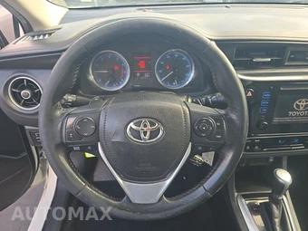 2017 Toyota Corolla SE Sedan - miniatura 10