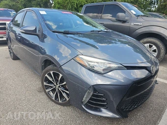 2017 Toyota Corolla SE Sedan – miniatura 3
