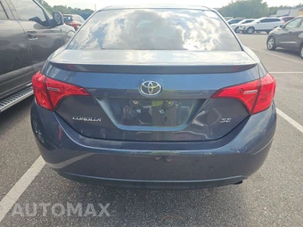2017 Toyota Corolla SE Sedan – miniatura 5
